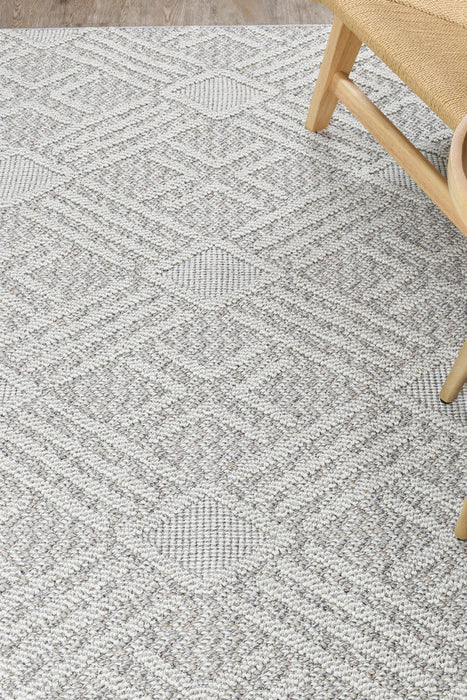 Berlin Cross Light Grey Rug