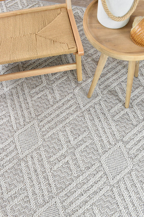 Berlin Cross Light Grey Rug