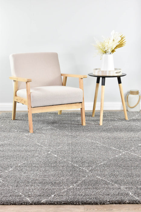 Lila Diamond Grey Rug