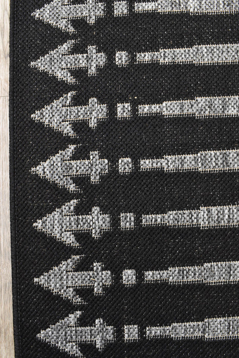 Long Island Tribal Point Black Rug