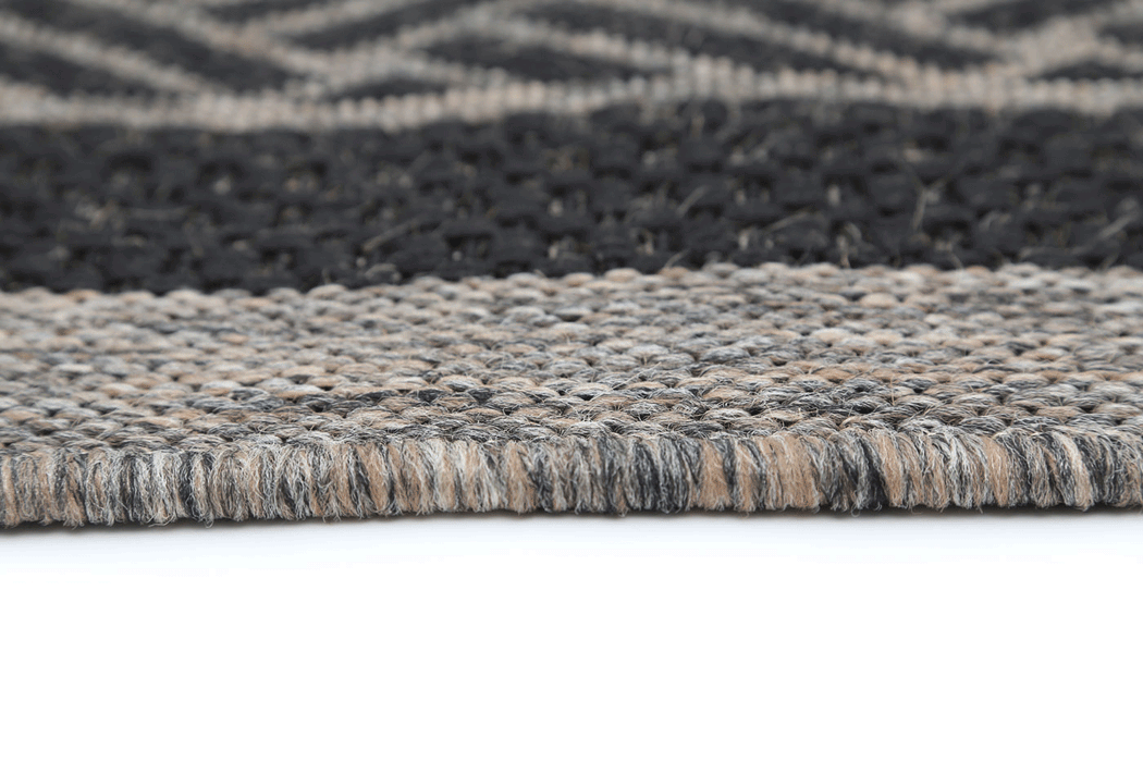 Sisalo Geometric Bordered Grey Charcoal Rug