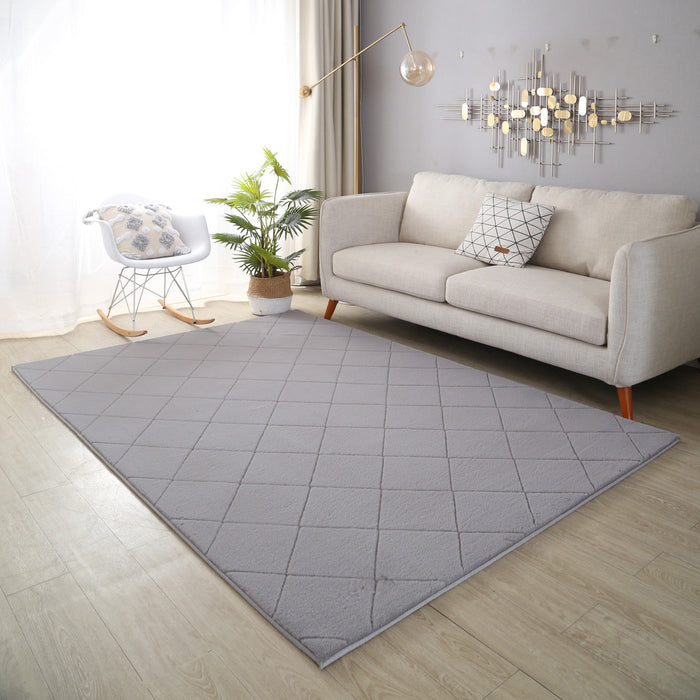 Plush Faux Fur Diamond Silver Rug